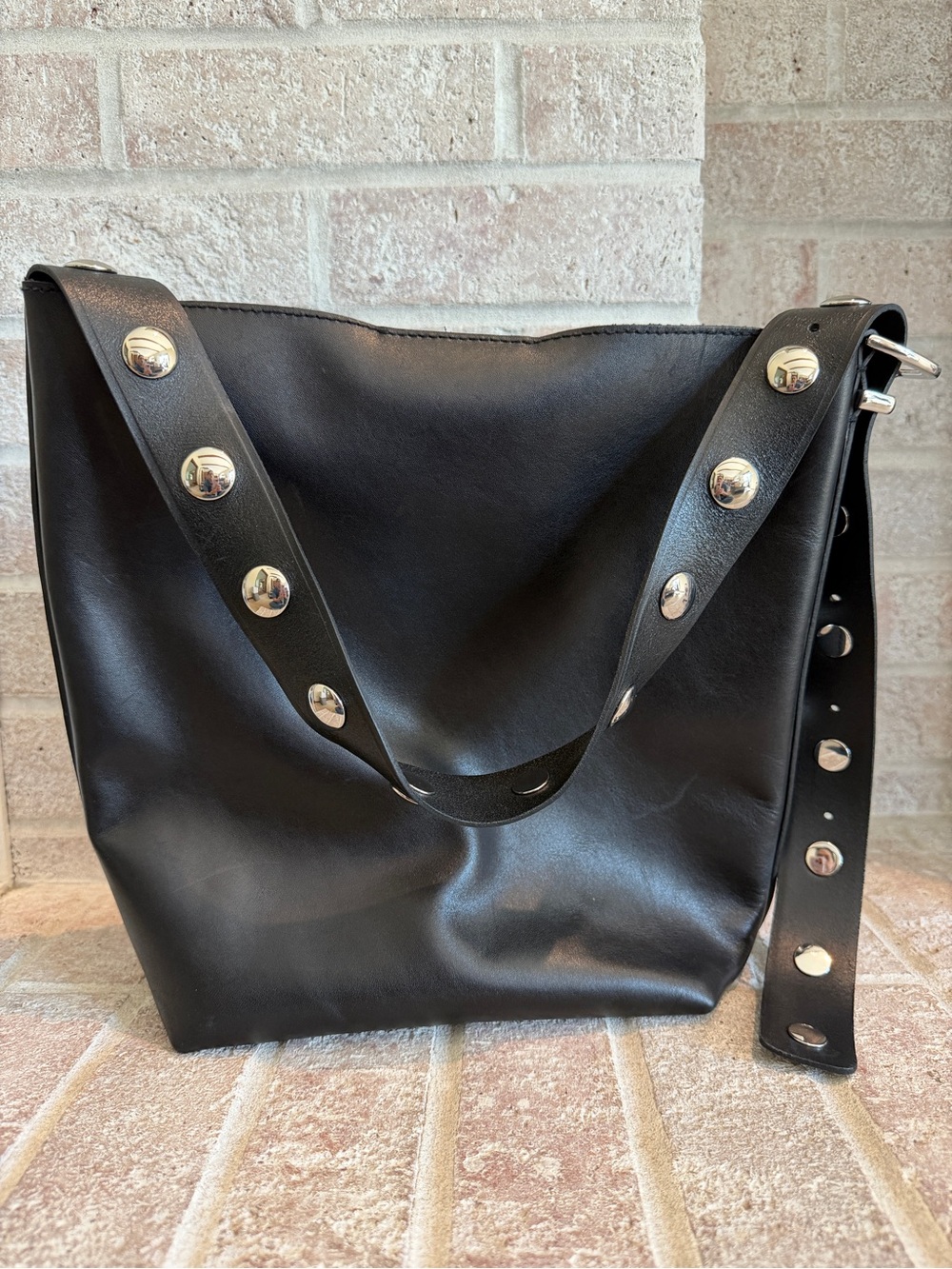 Madewell Black Studded Leather Tote with Matching Zip Wallet - Picture 2 of 8